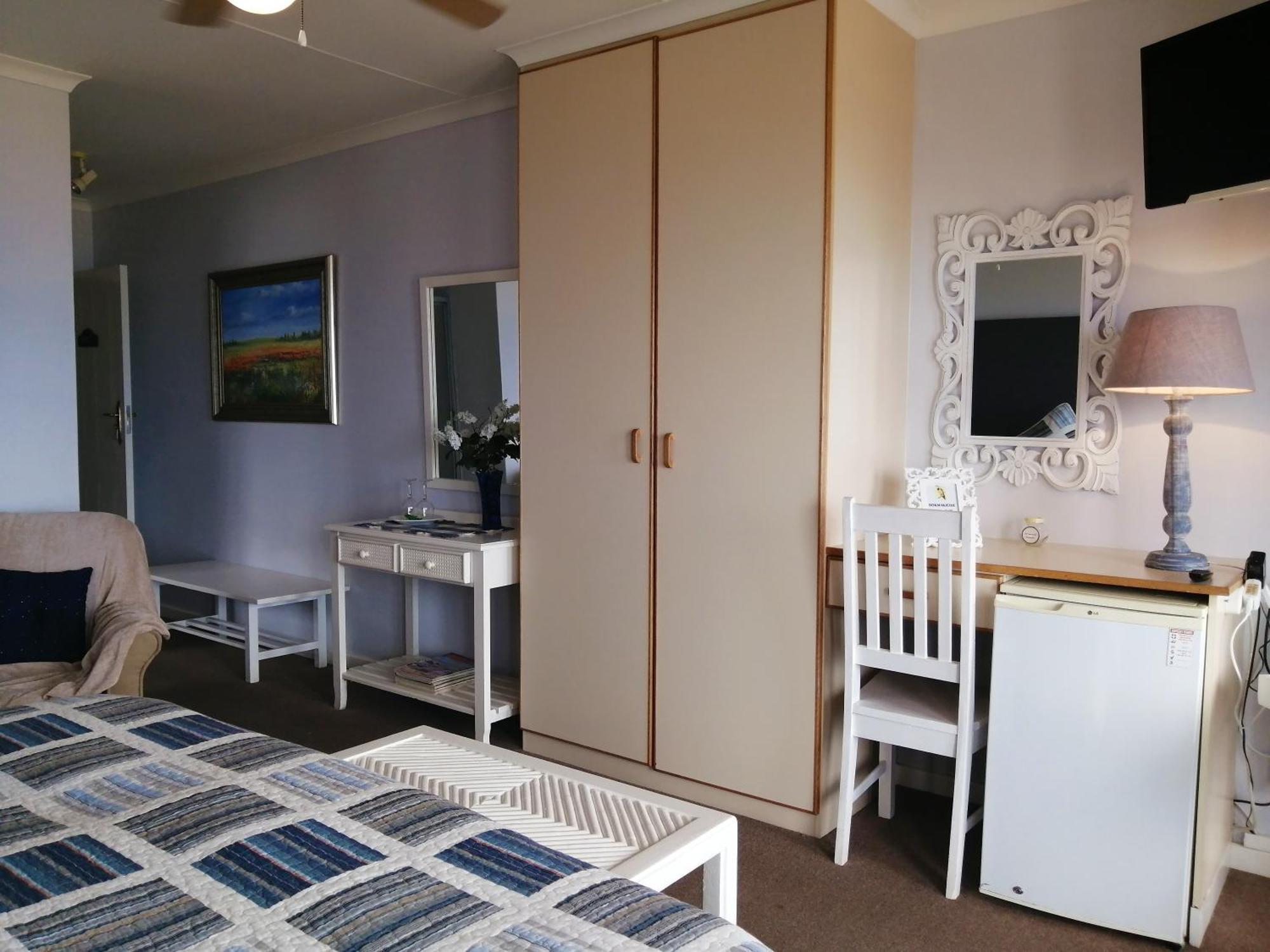 Amzee Bokmakierie Guest House Dana Bay Стая снимка