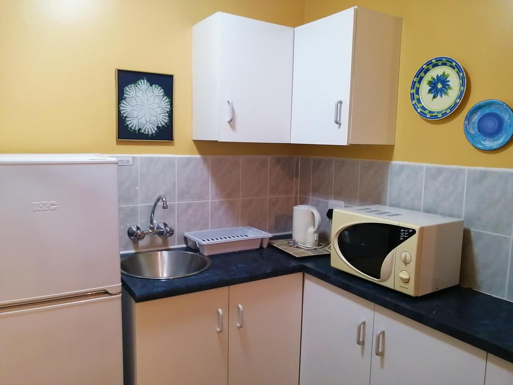 Amzee Bokmakierie Guest House Dana Bay Стая снимка