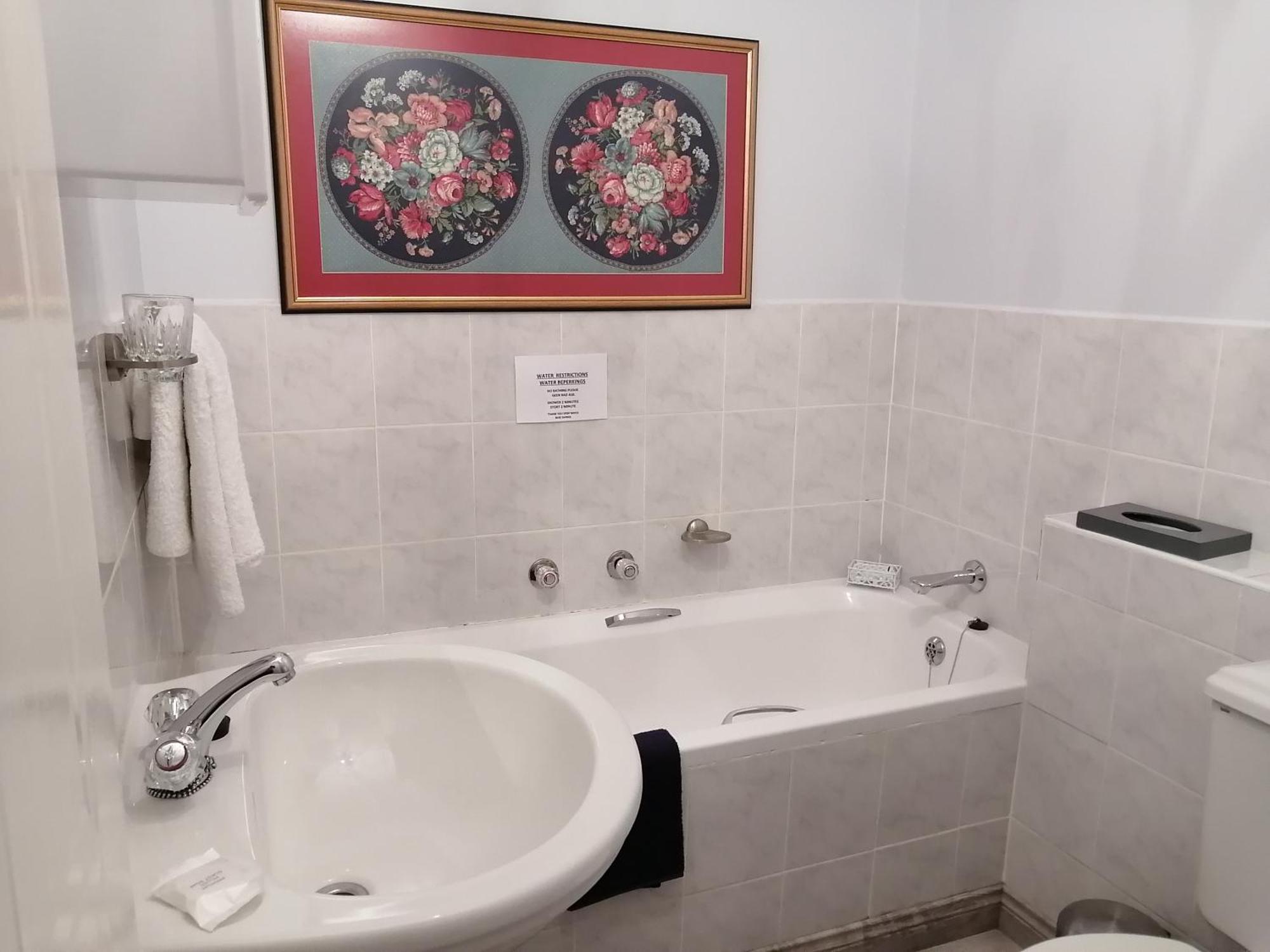 Amzee Bokmakierie Guest House Dana Bay Стая снимка