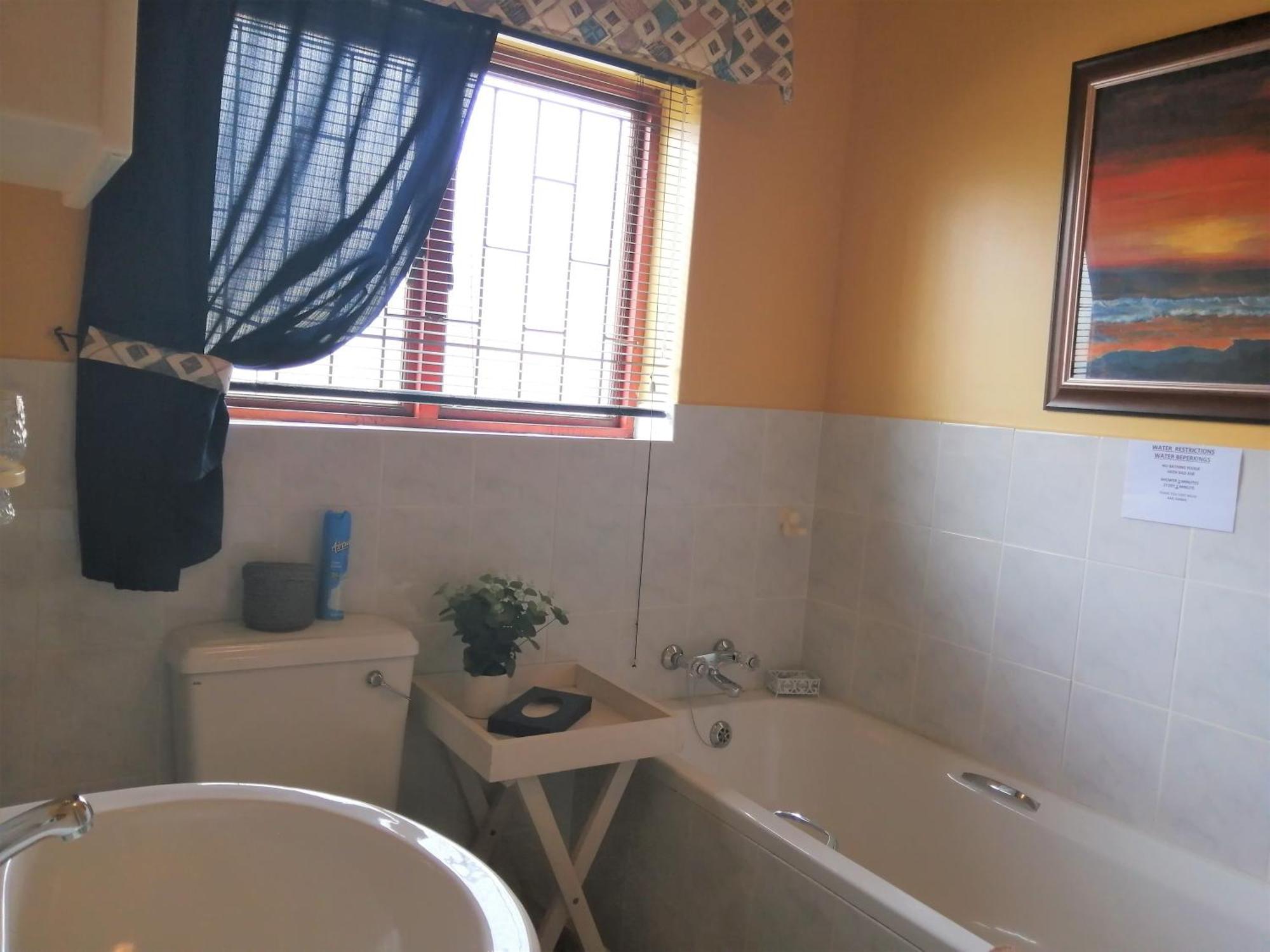 Amzee Bokmakierie Guest House Dana Bay Стая снимка