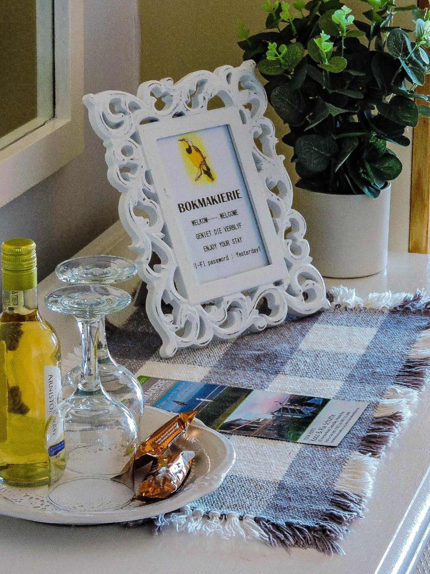 Amzee Bokmakierie Guest House Dana Bay Екстериор снимка