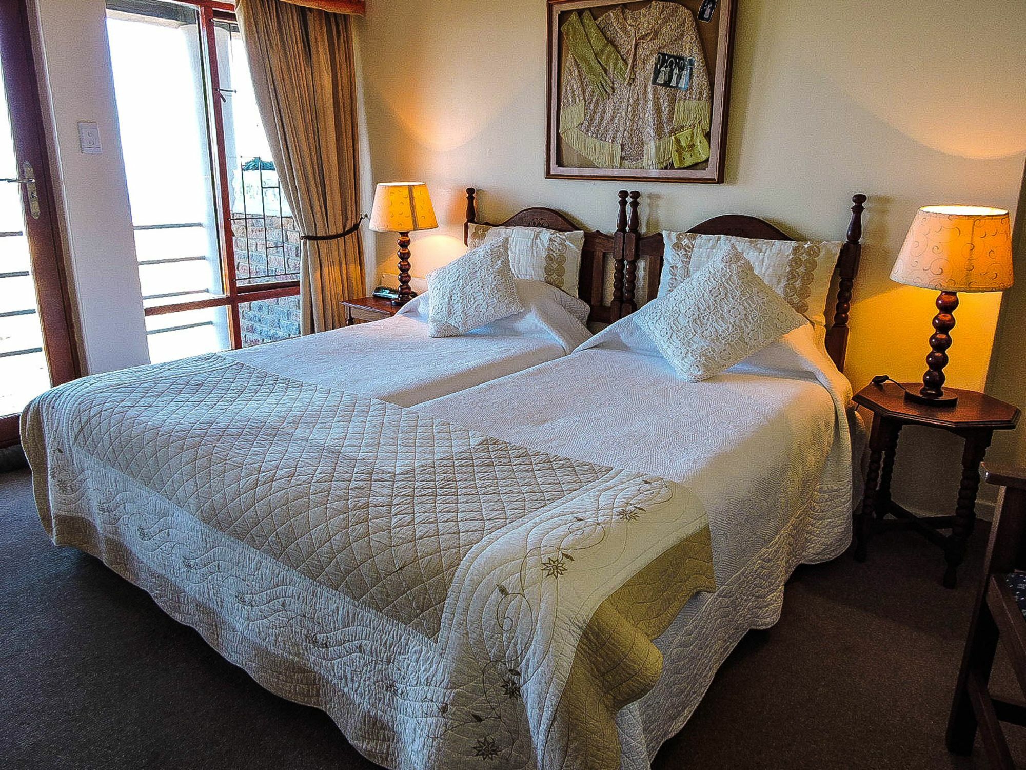 Amzee Bokmakierie Guest House Dana Bay Екстериор снимка