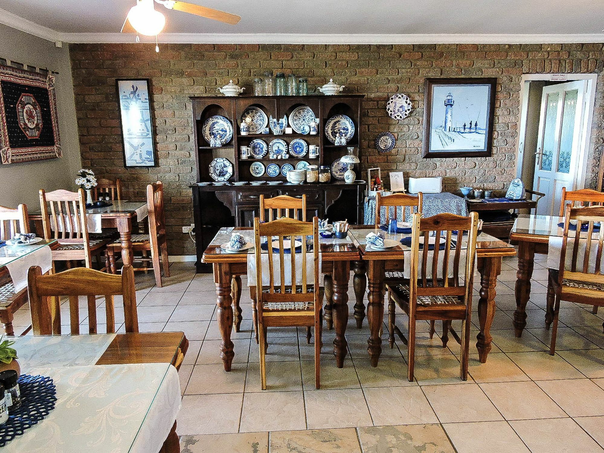 Amzee Bokmakierie Guest House Dana Bay Екстериор снимка
